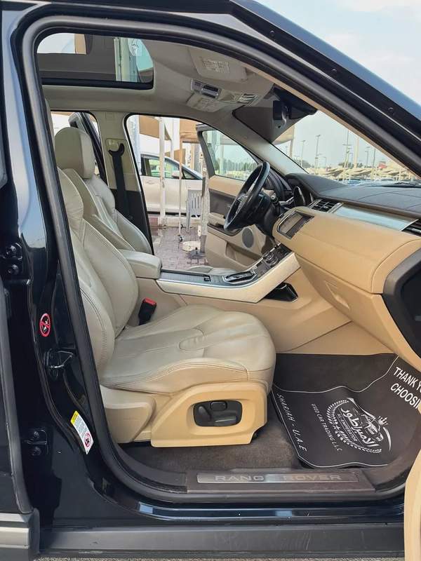 لاند روڤر EVOQUE موديل 2012 خليجى بانوراما فل اوبشن بحاله الوكاله