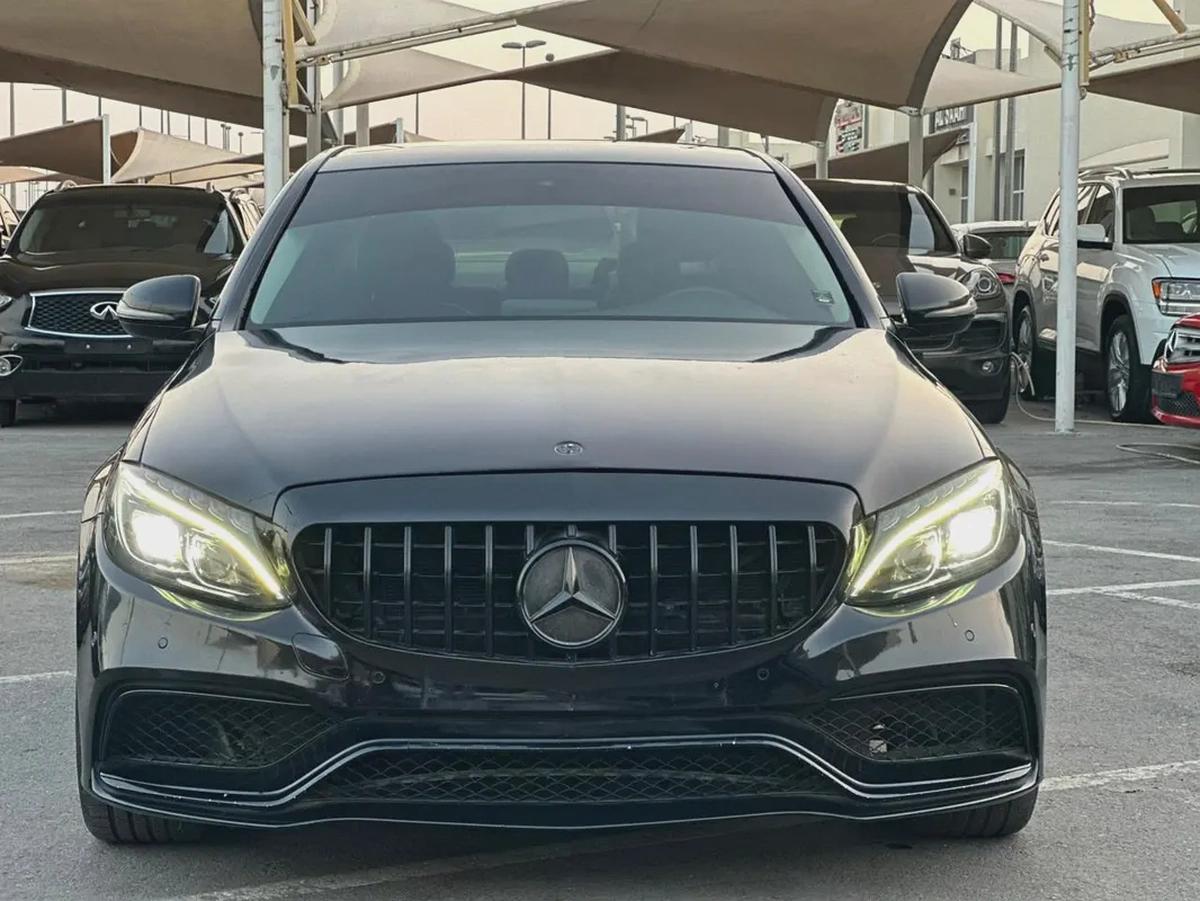 Mercedes-Benz C 300 AMG 2019 - American Specs-0-0