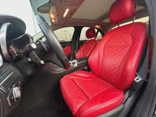 Mercedes-Benz C 300 AMG 2019 - American Specs