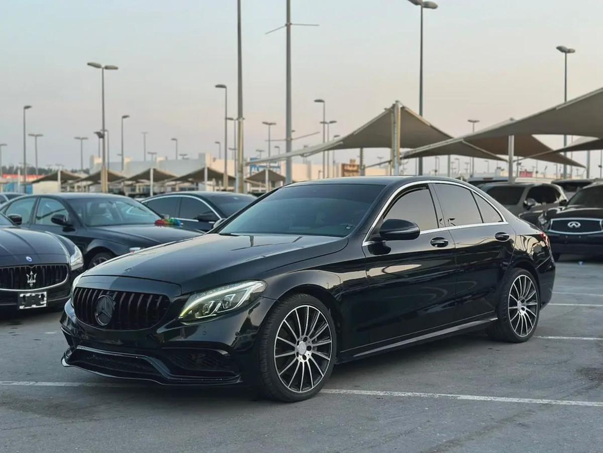 Mercedes-Benz C 300 AMG 2019 - American Specs-11-11