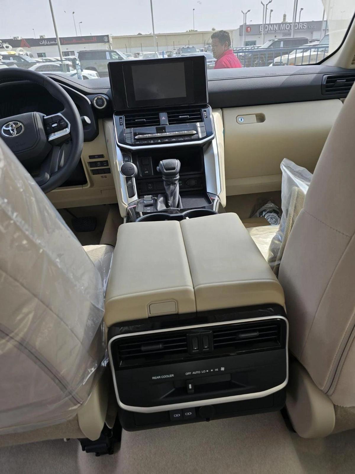 Toyota Land Cruiser GXR 4.0L TOYOTA LAND CRUISER GXR GCC SPECS 4.0L 2026 MODEL-6-6