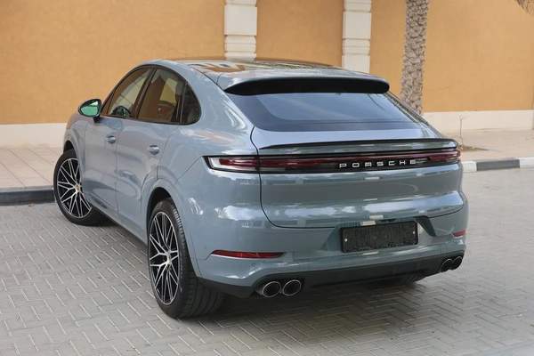 PORSCHE CAYENNE COUPE V6 3.0L - GCC SPECS -UNDER WARRANTY - ACCIDENT FREE - FULL SERVICE HISTORY -