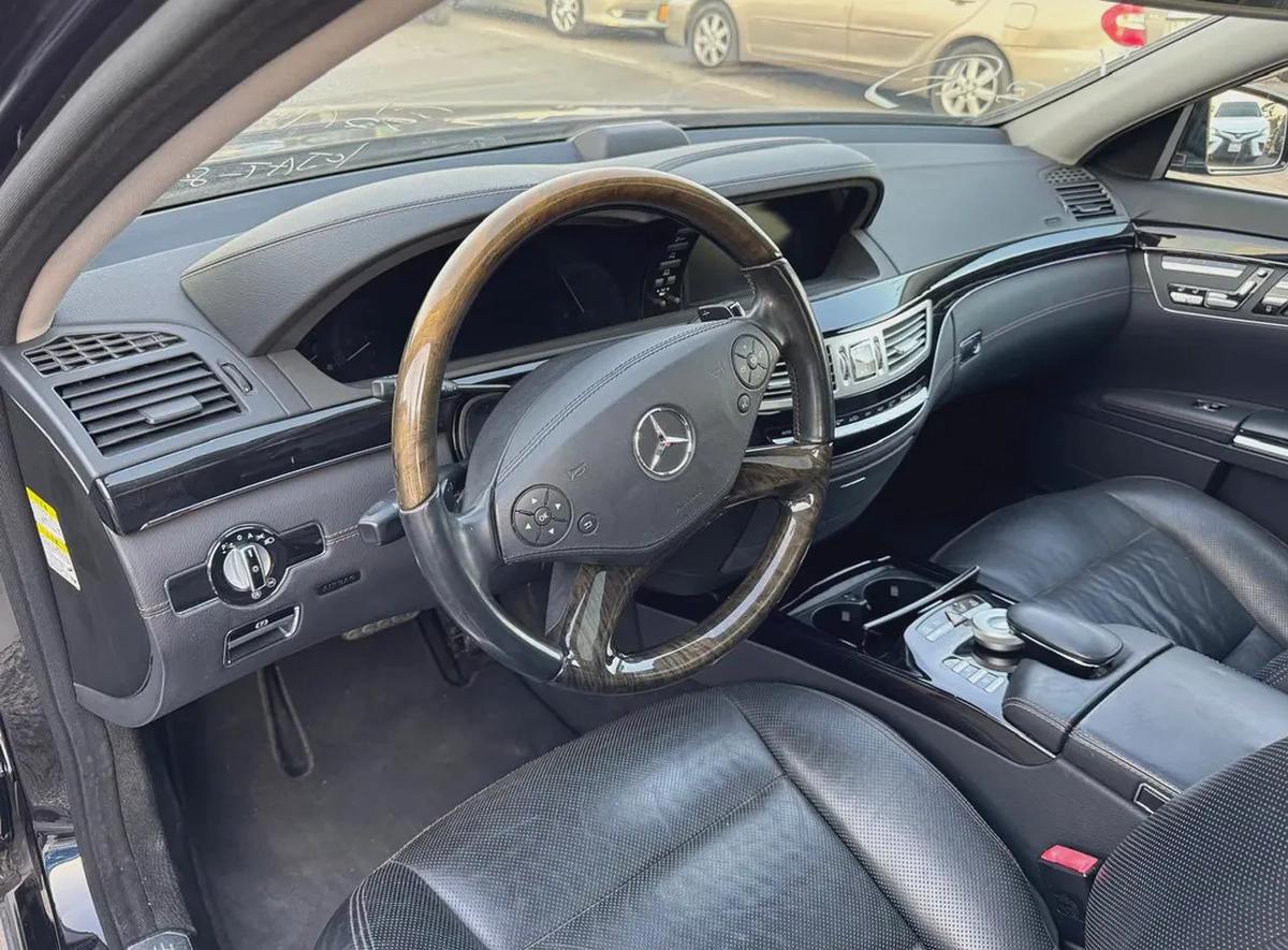 BENZ S 550L | 2012 | ONLY : 83647 KM | JAPAN IMPORT | CLEAN TITLE-9-9