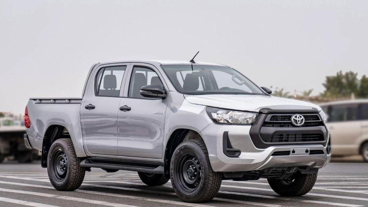 Toyota Hilux Hilux SR5 2.4 Diesel mid option MT2025-1-1