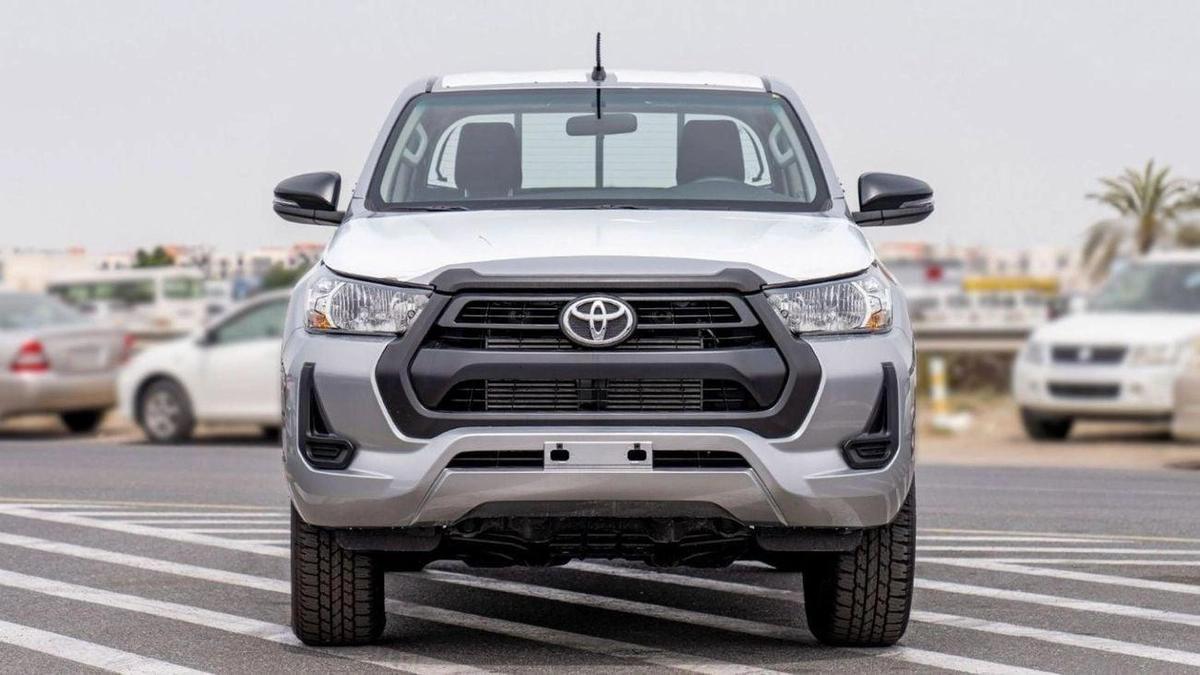 Toyota Hilux Hilux SR5 2.4 Diesel mid option MT2025-2-2