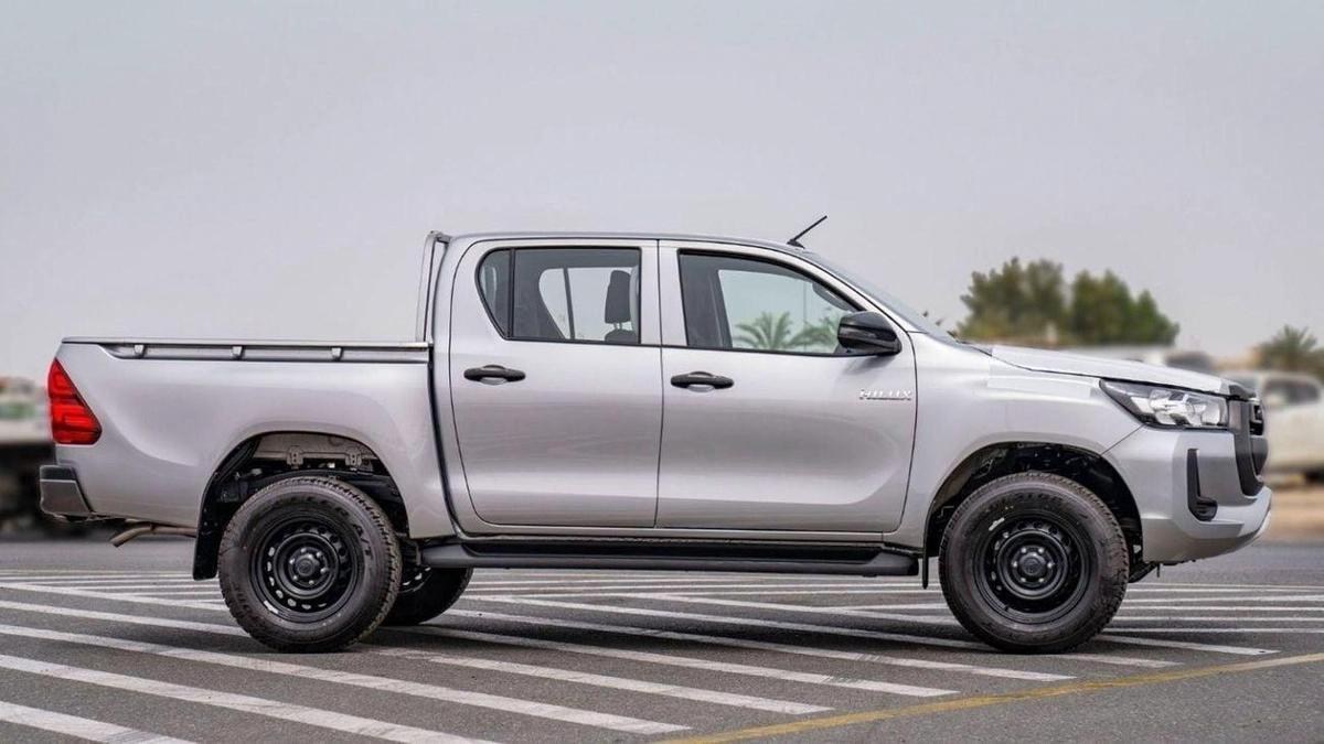 Toyota Hilux Hilux SR5 2.4 Diesel mid option MT2025-6-6