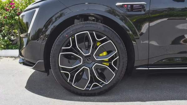 AVATR 11 SPORT