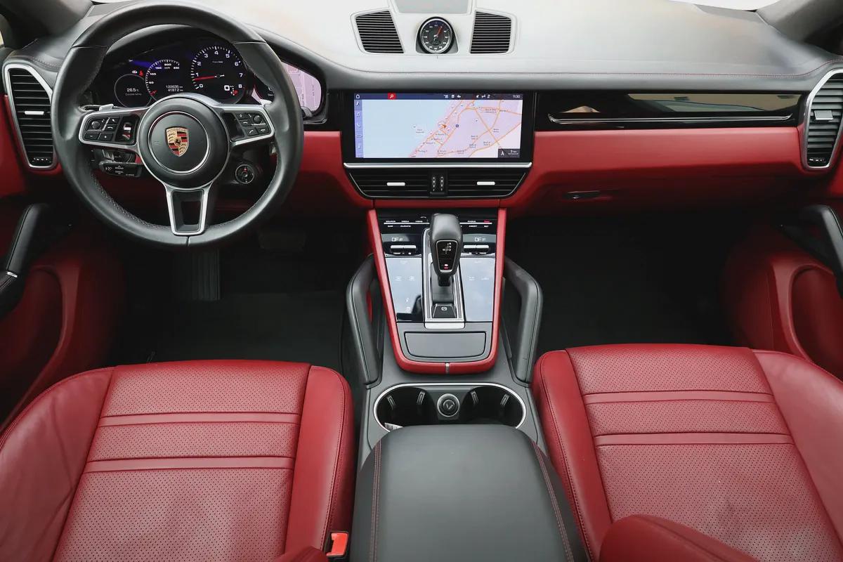 PORSCHE CAYENNE-2020-122000KM-GCC SPECS-EXCELLENT CONDITION-13-13