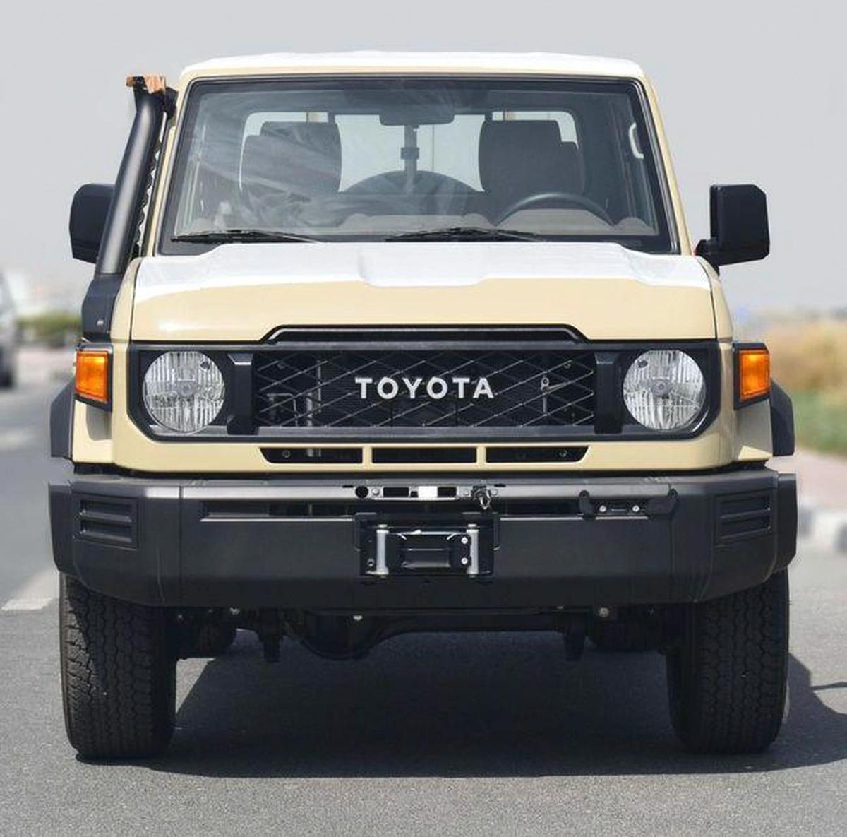 Toyota Land Cruiser Pick Up LC79 DC 2.8L AT GCC 2025-4-4
