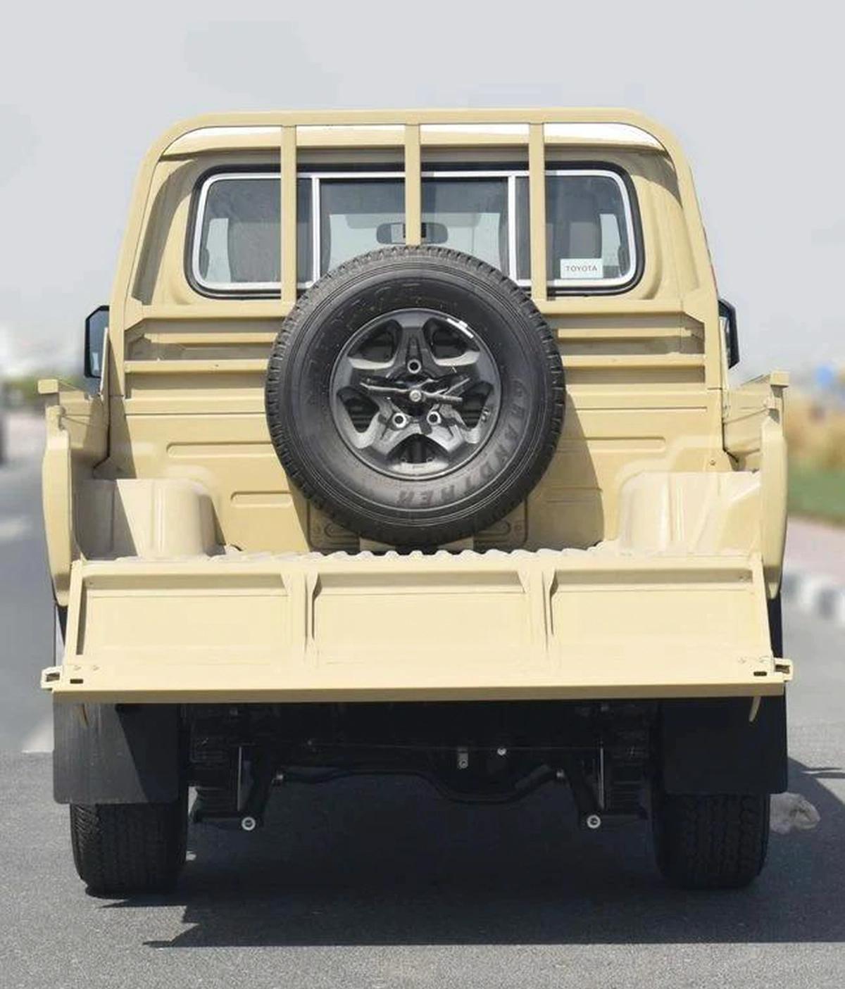Toyota Land Cruiser Pick Up LC79 DC 2.8L AT GCC 2025-3-3