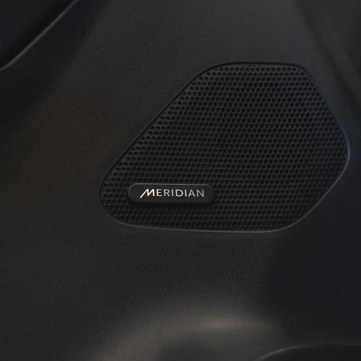 AED 1,532 p.m • 0% Downpayment • Jaguar F-Pace R-Sport • 1 Year Warranty-9-9