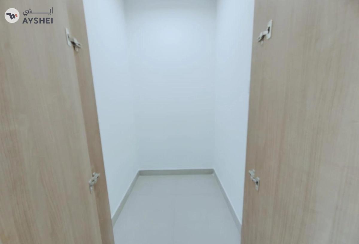 Apartment for rent in Al Nasr Square, Oud Metha-6-6