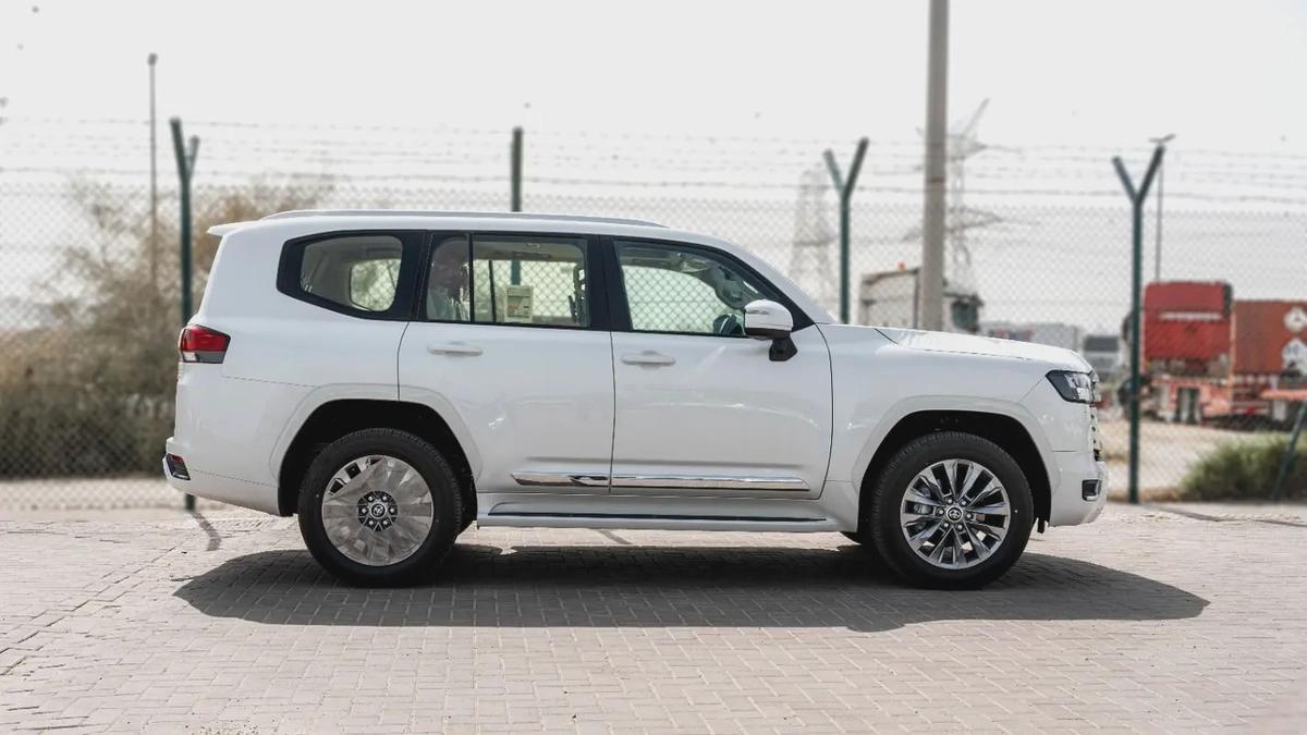 Toyota Land cruiser GXR TT 3.5L Petrol AT Full Option 2026-5-5