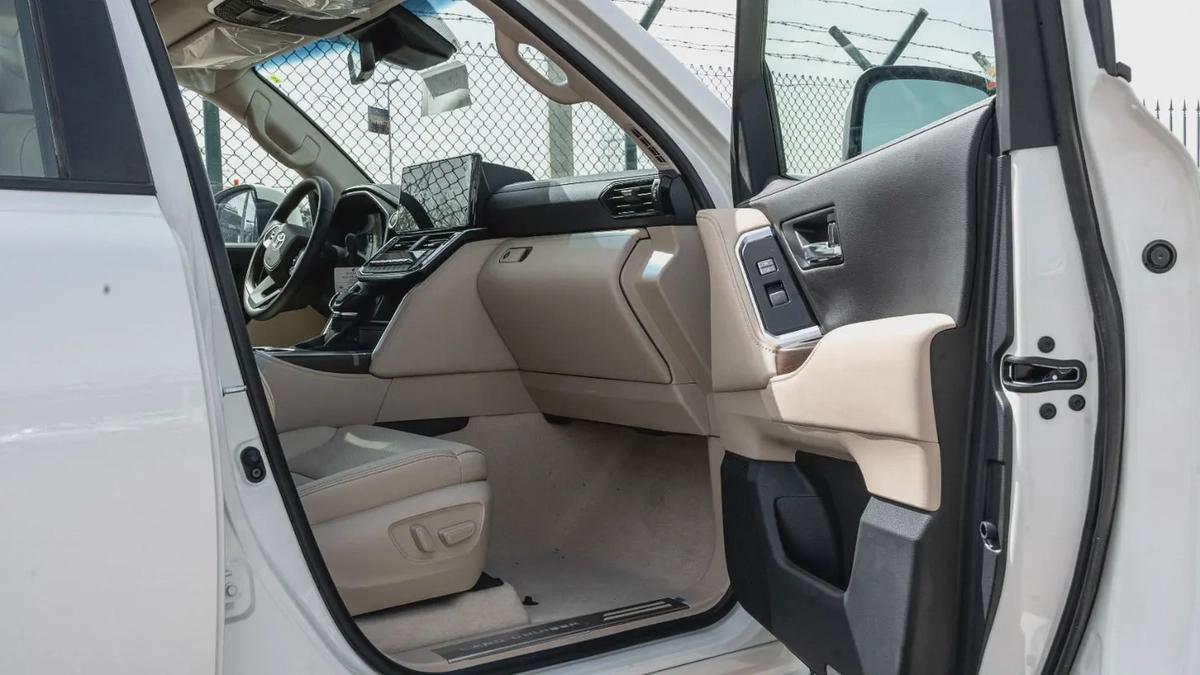 Toyota Land cruiser GXR TT 3.5L Petrol AT Full Option 2026-15-15