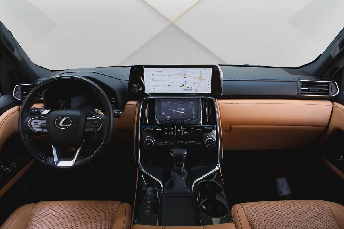 LEXUS LX 600 - 2024 - GCC - AL FUTTAIM WARRANTY TILL 2028 - FULL SERVICE HISTROY - FULLY LOADED-12-12