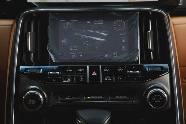 LEXUS LX 600 - 2024 - GCC - AL FUTTAIM WARRANTY TILL 2028 - FULL SERVICE HISTROY - FULLY LOADED