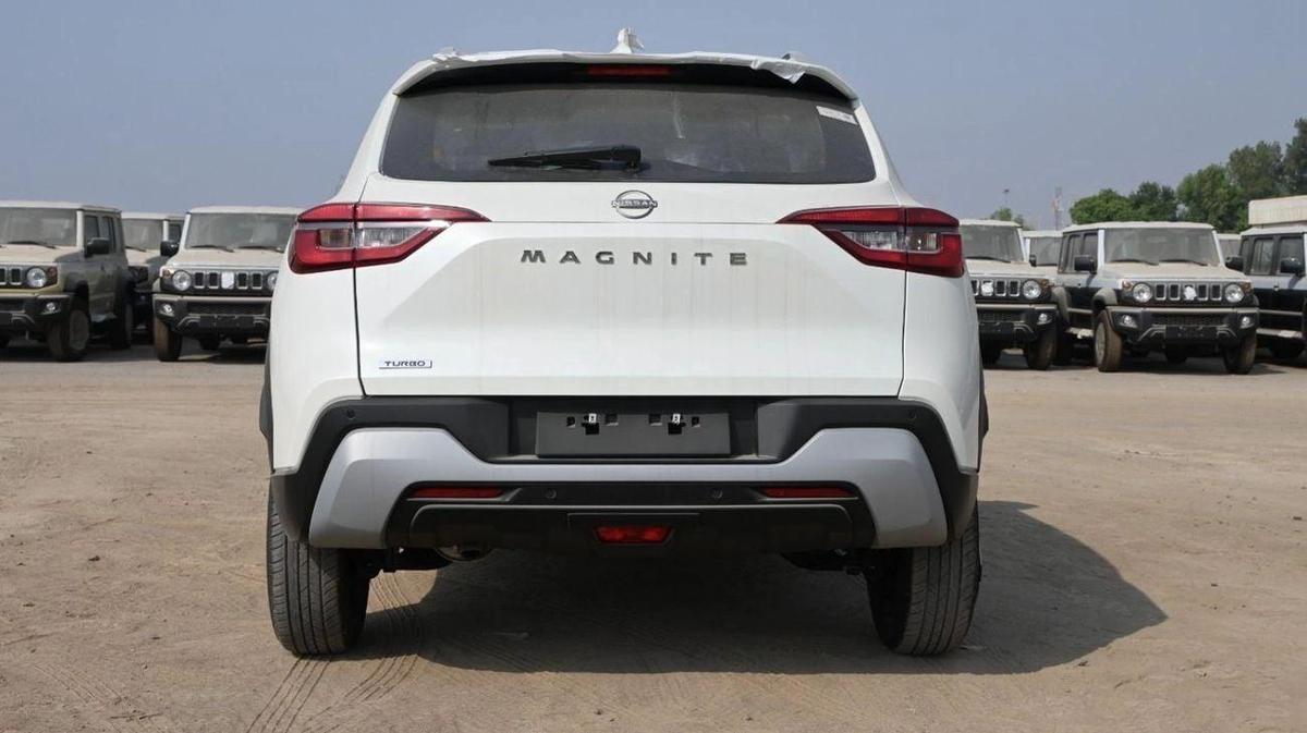 Nissan Magnite S/Nissan Magnite 1.0L PETROL-16-16