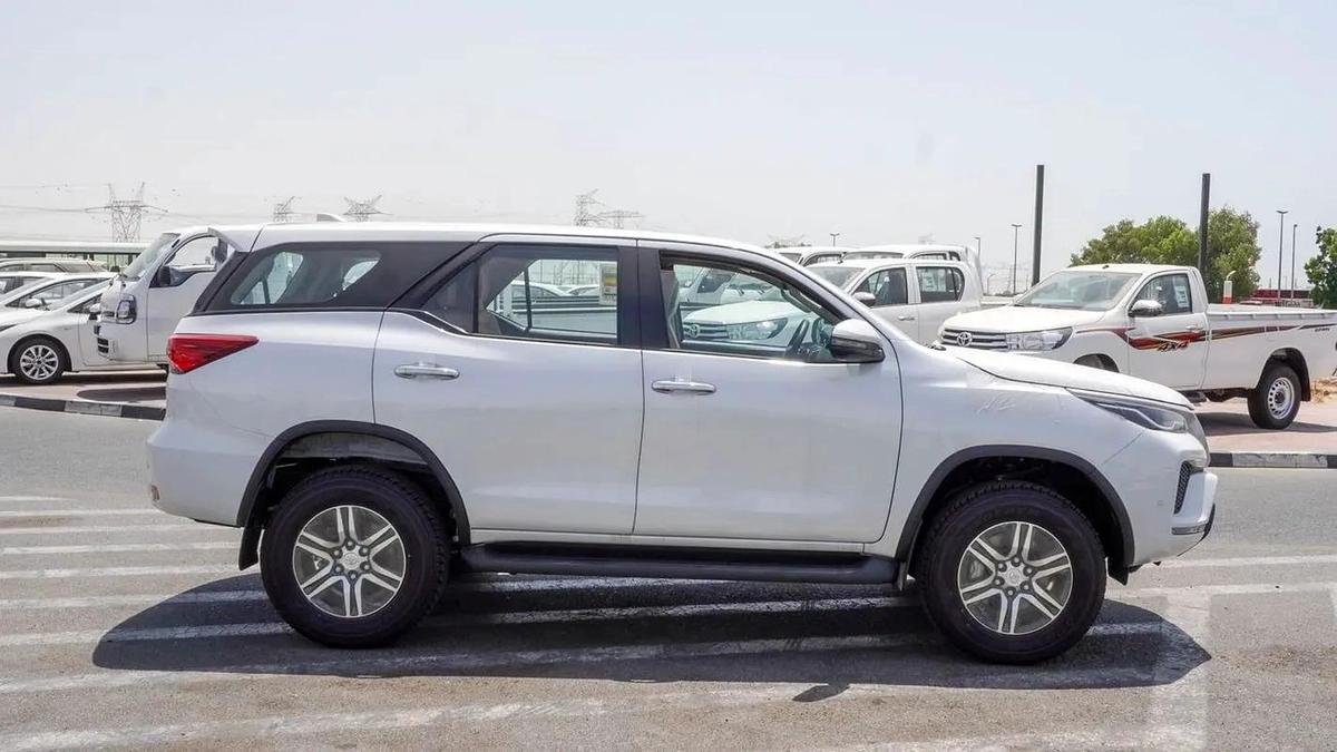 Toyota Fortuner 2026 GCC Specs - Reliable and Spacious SUV-3-3