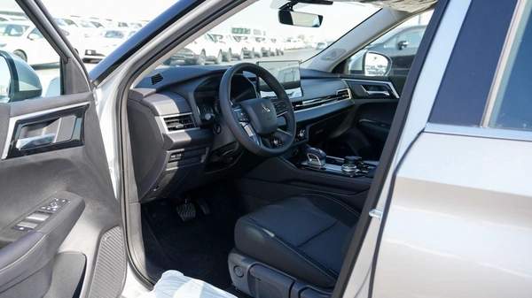 Mitsubishi Outlander Brand New 2026 Mitsubishi Outlander Medium Line (G12) 2.5L | 7-Seater SUV | GCC Spec | Export Only