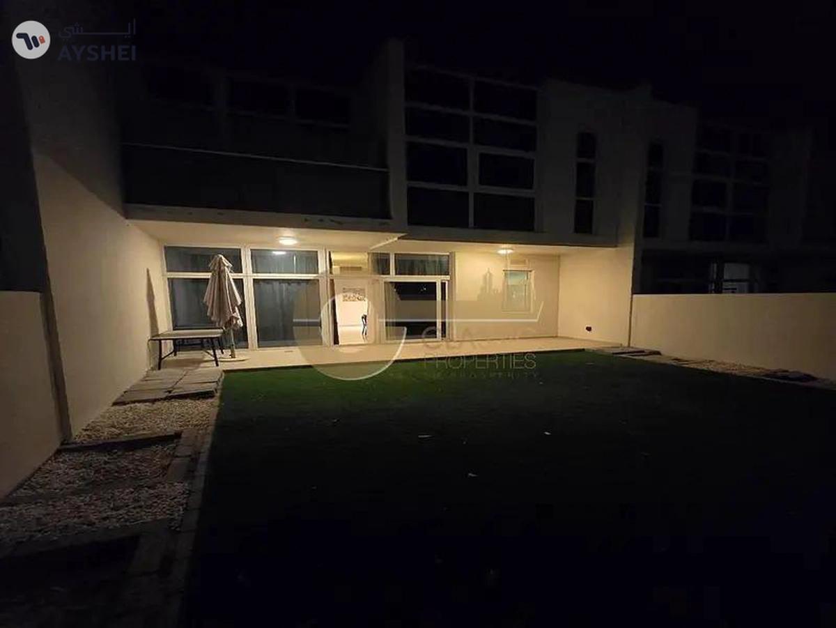 Fully Furnished | Spacious | 4 Bed Townhouse-19-19