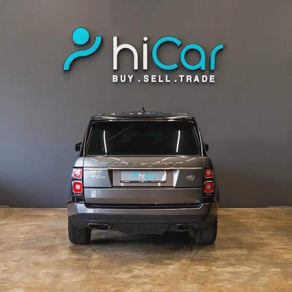 AED 2,682 pm • 0% Downpayment • Range Rover Vogue SE • 1 Year Warranty