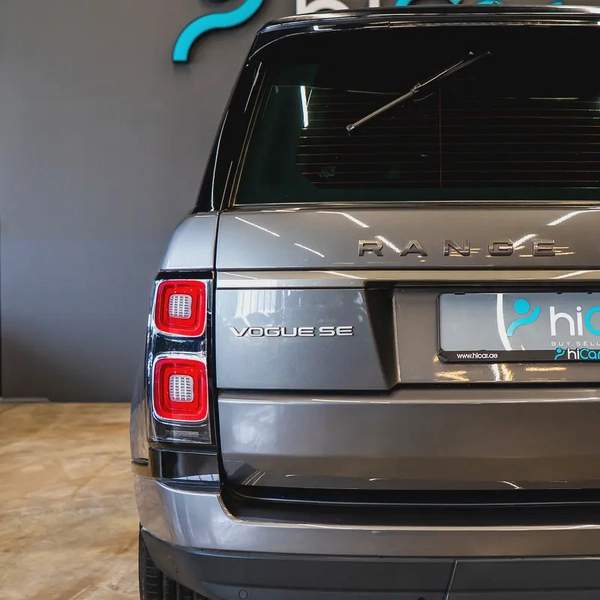 AED 2,682 pm • 0% Downpayment • Range Rover Vogue SE • 1 Year Warranty