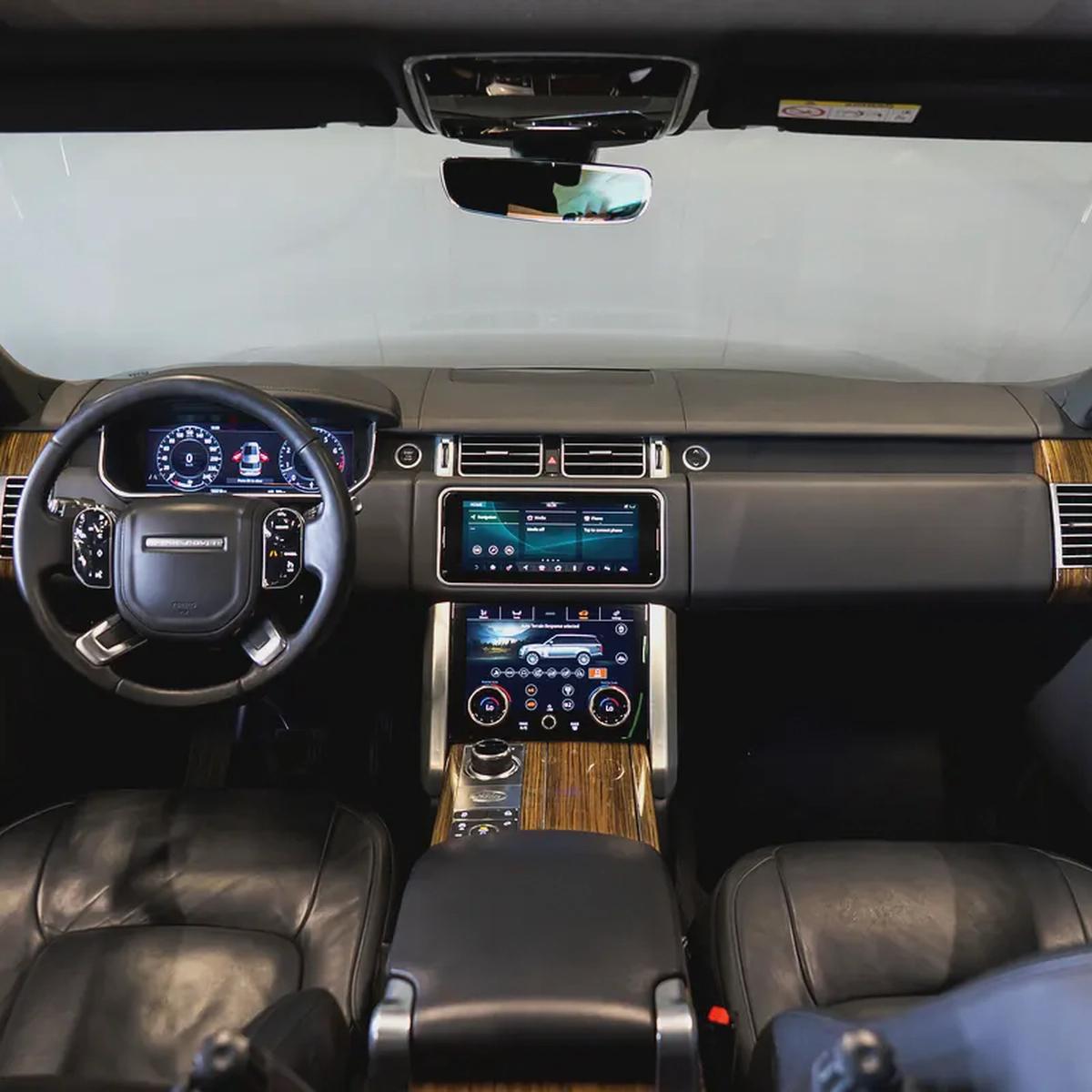 AED 2,682 pm • 0% Downpayment • Range Rover Vogue SE • 1 Year Warranty-10-10