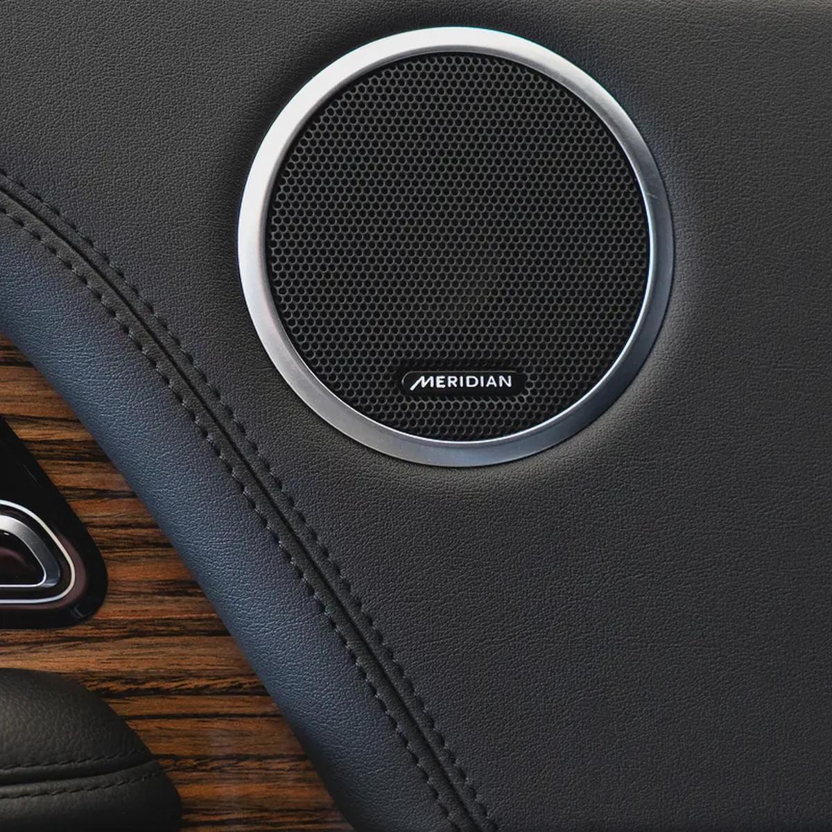 AED 2,682 pm • 0% Downpayment • Range Rover Vogue SE • 1 Year Warranty-13-13