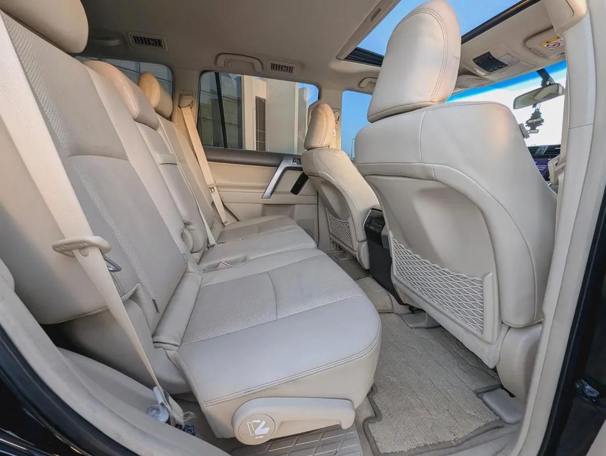 Toyota Prado VXR 2020 GCC Specs - Accident Free - Well Maintained-3-3