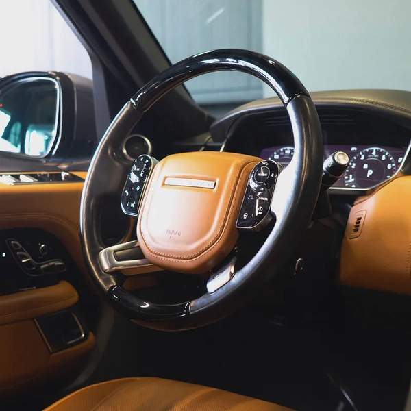 AED 4,082 p.m • 0% Downpayment • Range Rover Agency Service History • 1 Year Warran