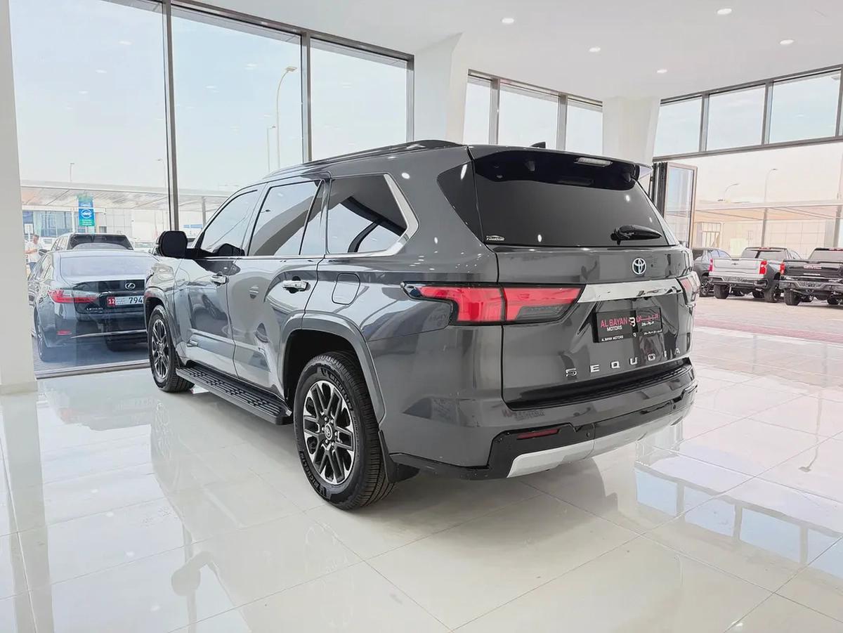 تويوتا سيكويا SEQUOIA IFORCE MAX رمادي/اسود 2023-3-3