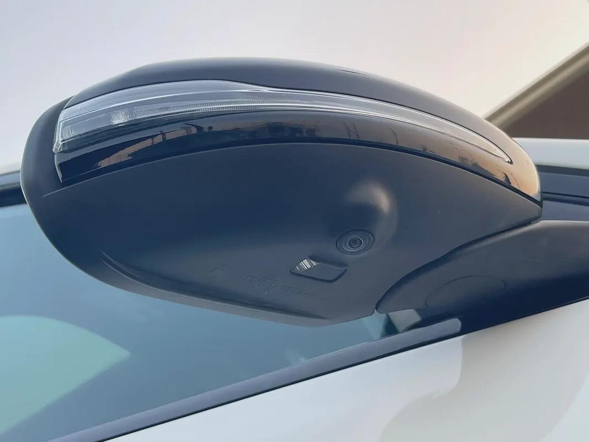 MERCEDES-BENZ - GLC300 - 2021 - V4 - 2,0L - BY TURBO - AMERICAN SPECS VERY GOOD CONDITION-8-8