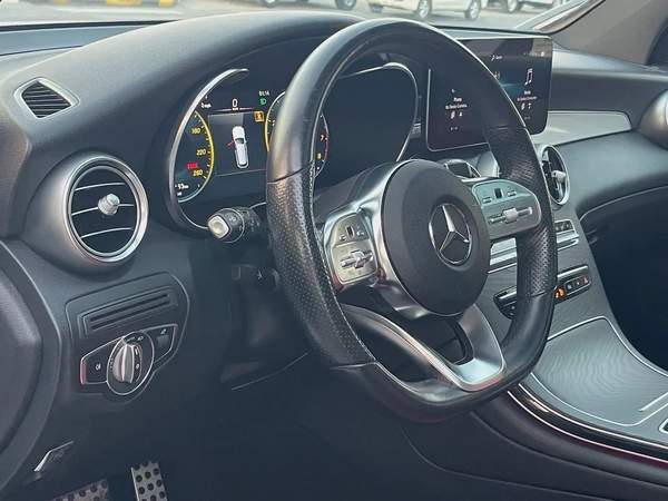 MERCEDES-BENZ - GLC300 - 2021 - V4 - 2,0L - BY TURBO - AMERICAN SPECS VERY GOOD CONDITION