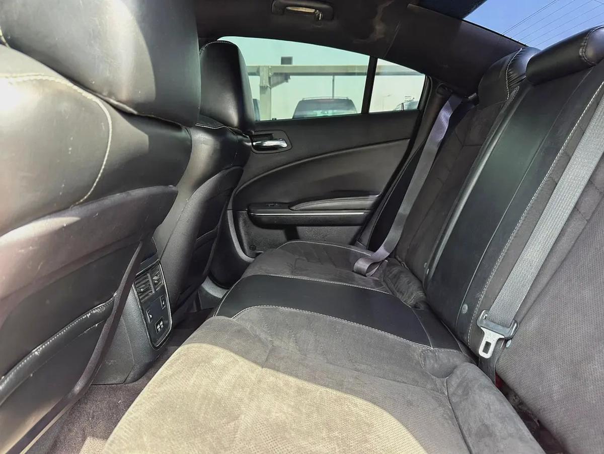 دودج تشارجر هيلكات 2016 مواصفات خليجية بحالة جيدة-10-10