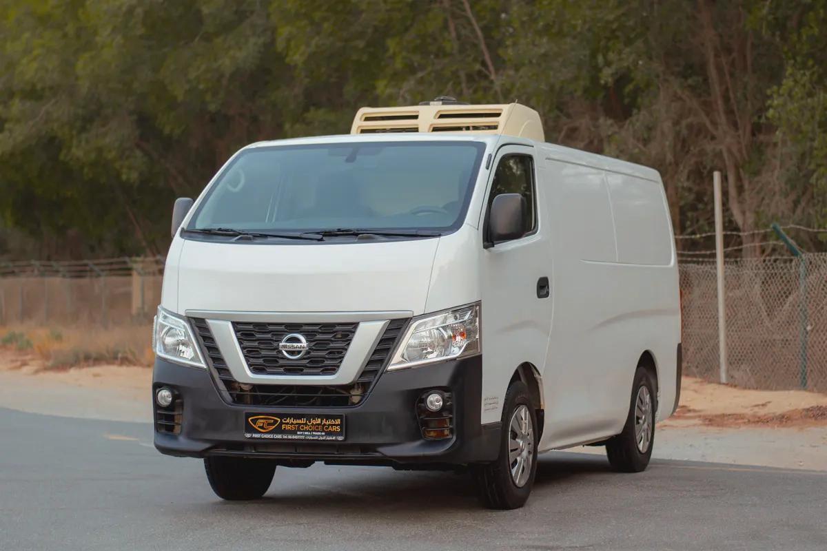 Standard Roof Chiller Van | Manual | GCC Specs | Ref#N32515-0-0