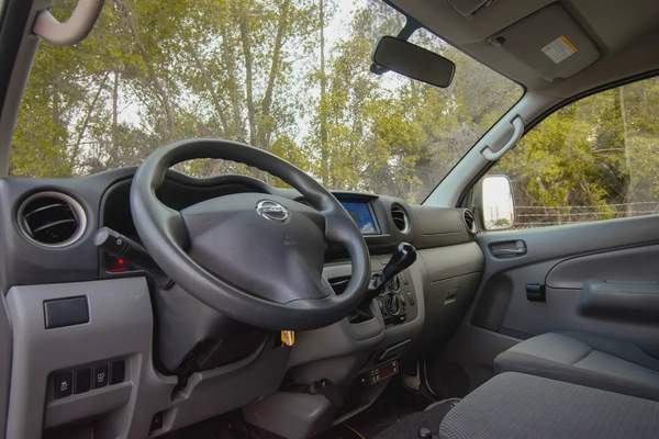 Standard Roof Chiller Van | Manual | GCC Specs | Ref#N32515