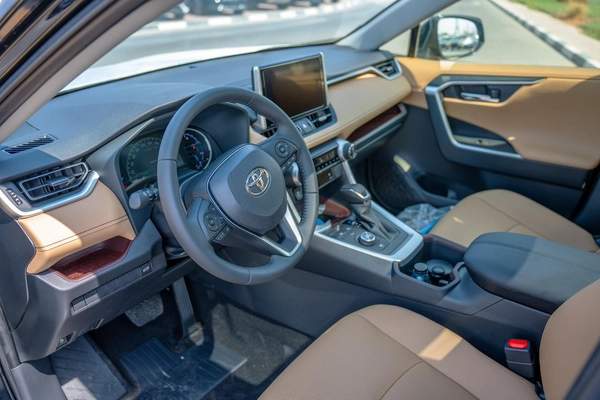 TOYOTA RAV4 2.5L HYBRID PANORAMIC SUNROOF 2025
