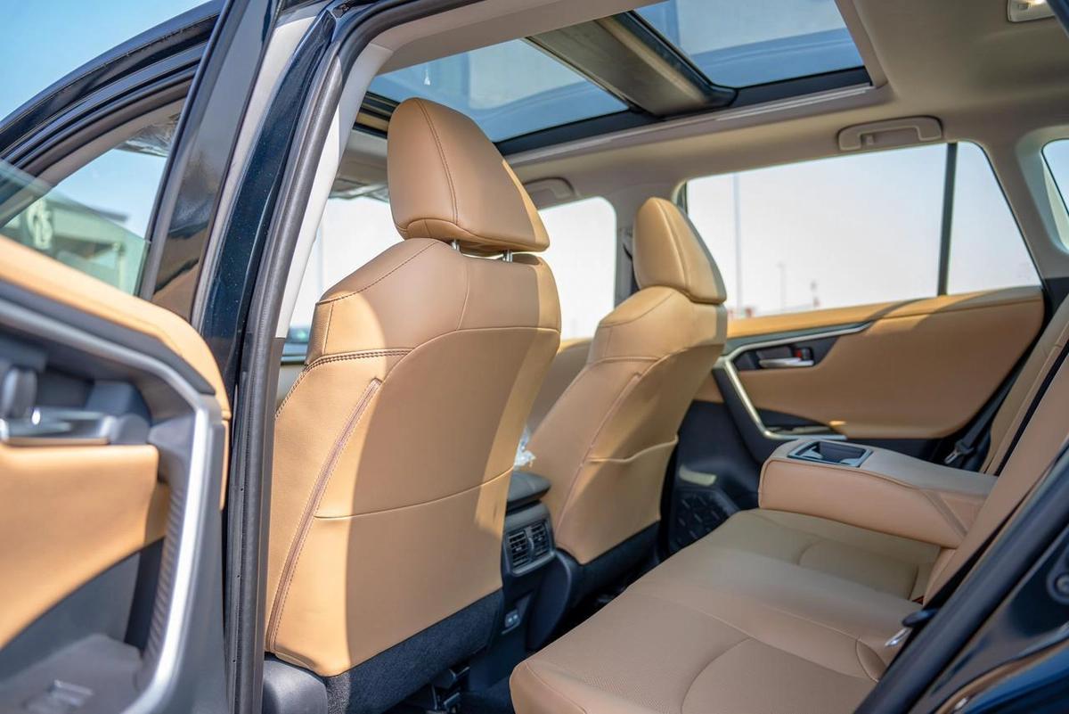 TOYOTA RAV4 2.5L HYBRID PANORAMIC SUNROOF 2025-12-12