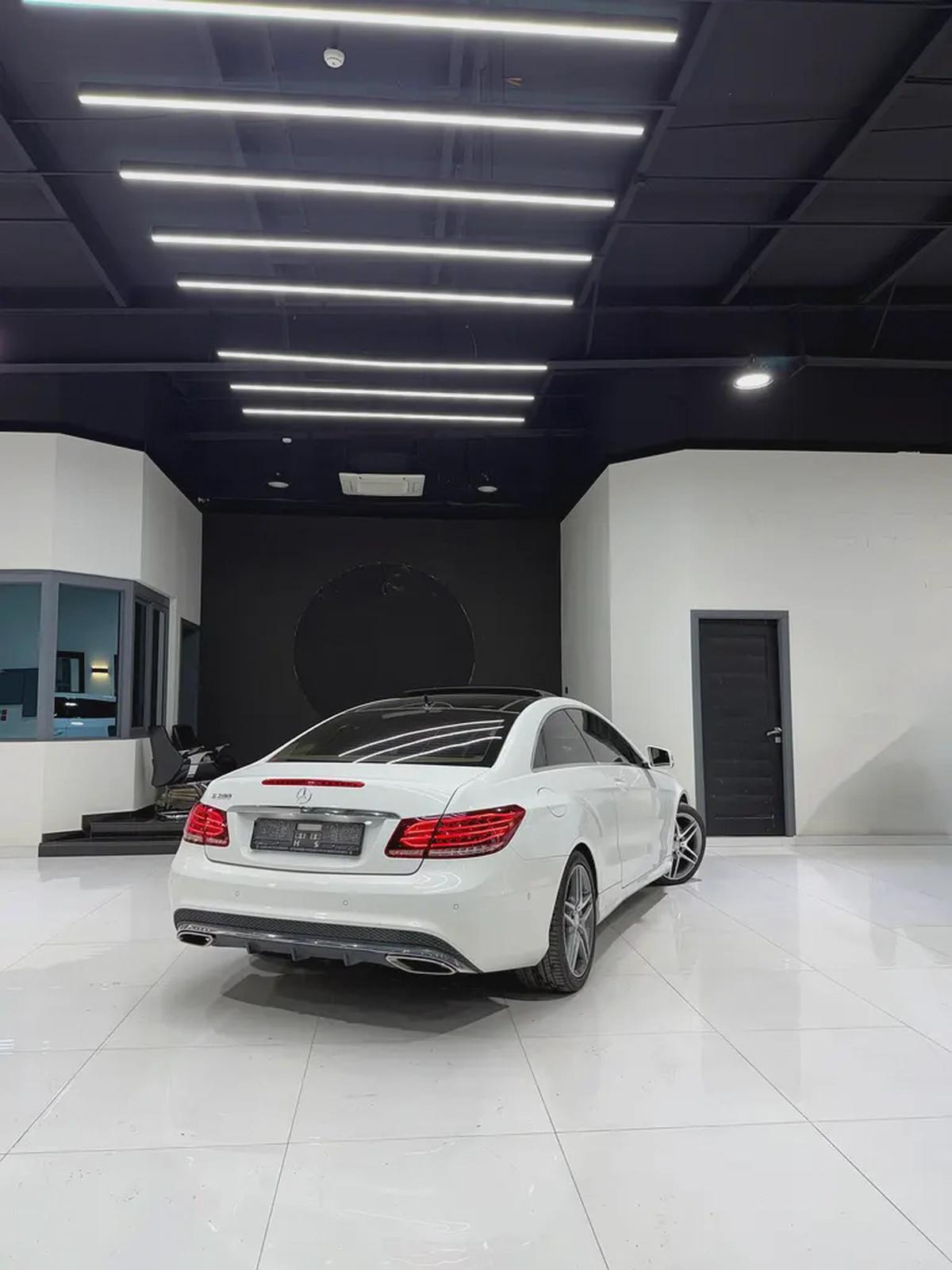 GCC Specs Mercedes-Benz E-Class E 200, 2015-15-15