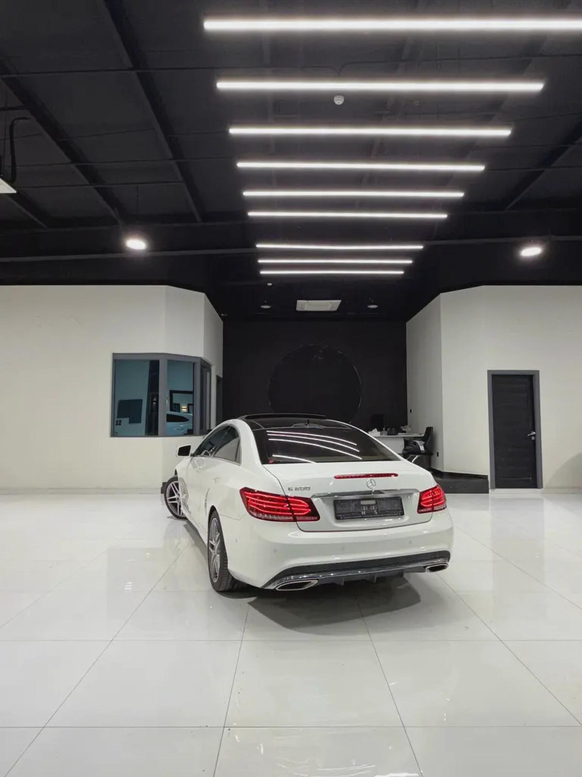 GCC Specs Mercedes-Benz E-Class E 200, 2015-18-18