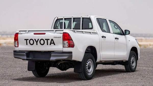 Toyota Hilux HILUX 2.4L 2024 basic option