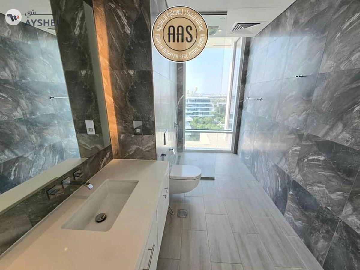 Luxurious Apartment ! Lagoon view ! Fully Fitted Kitchen ! With All Aminities ! Spacious-13-13