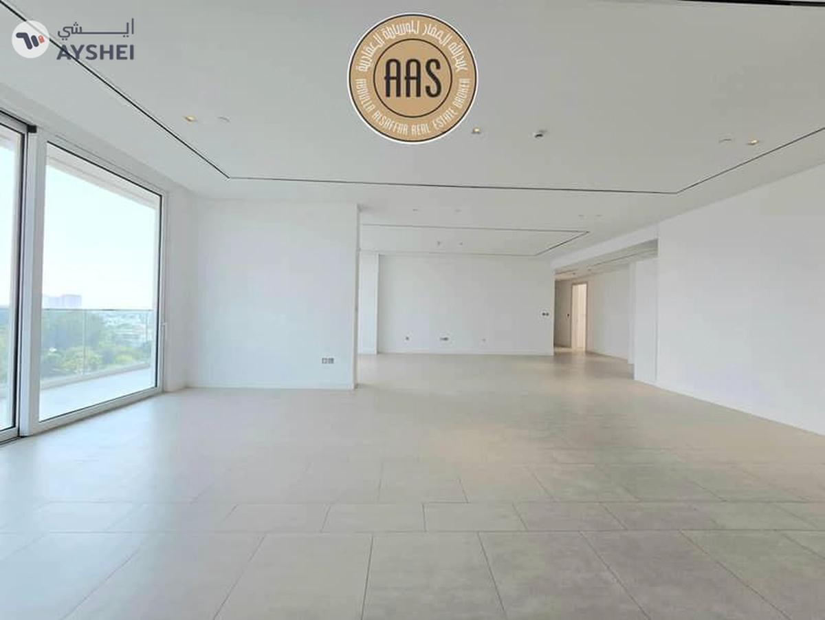 Luxurious Apartment ! Lagoon view ! Fully Fitted Kitchen ! With All Aminities ! Spacious-4-4