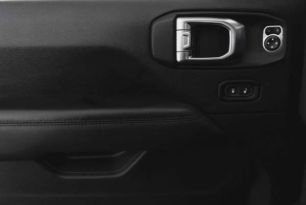 2,970 AED / 60 Months / 0% DP | 2019 Jeep Wrangler Unlimited Sahara / Jeep Warranty