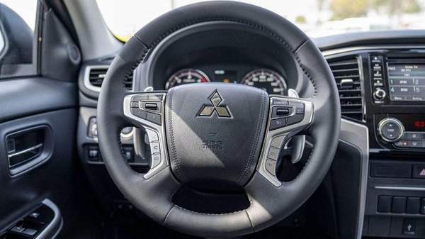 Mitsubishi L200 Mitsubishi L200 Sportero 2.4L Diesel 2025