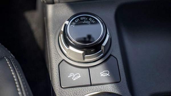 Mitsubishi L200 Mitsubishi L200 Sportero 2.4L Diesel 2025