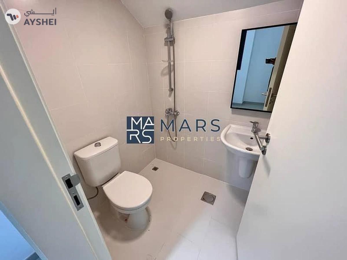 Spacious, Luxury 2 Bedroom Townhouse with Close Kitchen Available For Rent in Aljada, Sharjah.-7-7