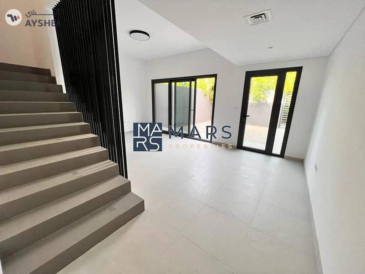 Spacious, Luxury 2 Bedroom Townhouse with Close Kitchen Available For Rent in Aljada, Sharjah.-8-8