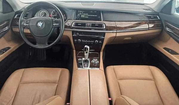 BMW 740Li V6 GCC SPECS - EXCELLENT CONDITION