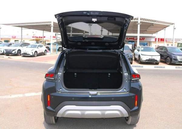 Suzuki Fronx GLX 1.5P AT MY2024 – BLUISH BLACK PEARL